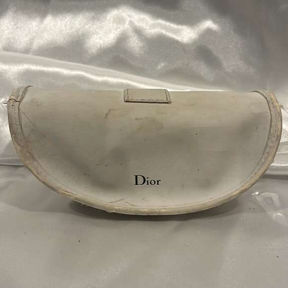 Authentic Christian Dior “Dior Rain 2” Vintage Sunglasses PreOwned with Crystals - Picture 9 of 11